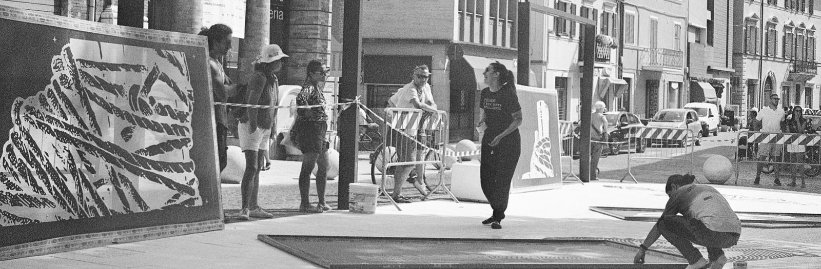 Fuori dai manifesti — Screen printing workshop · Free Form Canvas