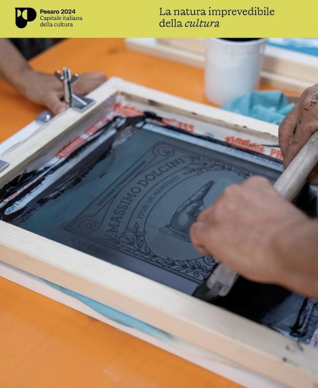 Fuori dai manifesti — Workshop di serigrafia · Free Form Canvas (5)
